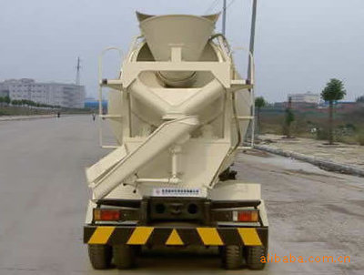 广东干粉式混凝土搅拌车 东正品牌的卓越品质与可靠运输解决方案