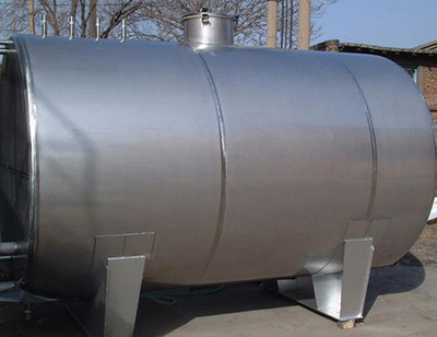 不锈钢运输罐生产厂家产品展示——保定龙聚专用设备制造公司